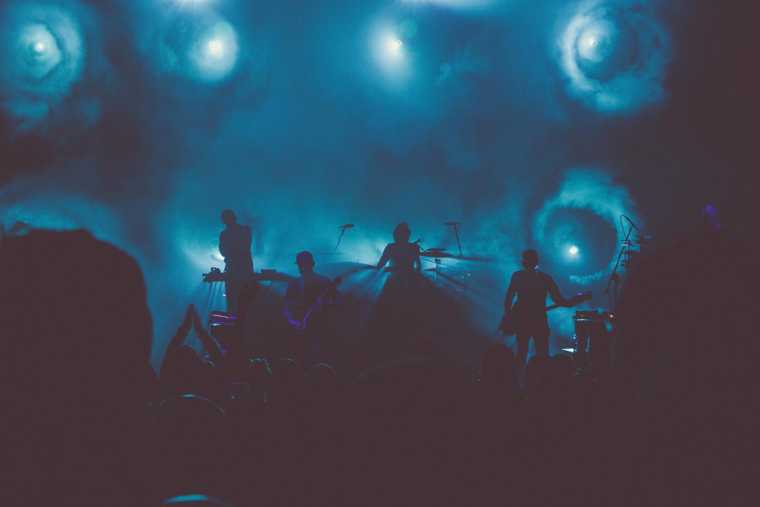 Totally Ronstadt | From Rock to Pop: The Most Versatile Concert Tribute Bands in Mexico Concert Tribute Bands in Mexico
