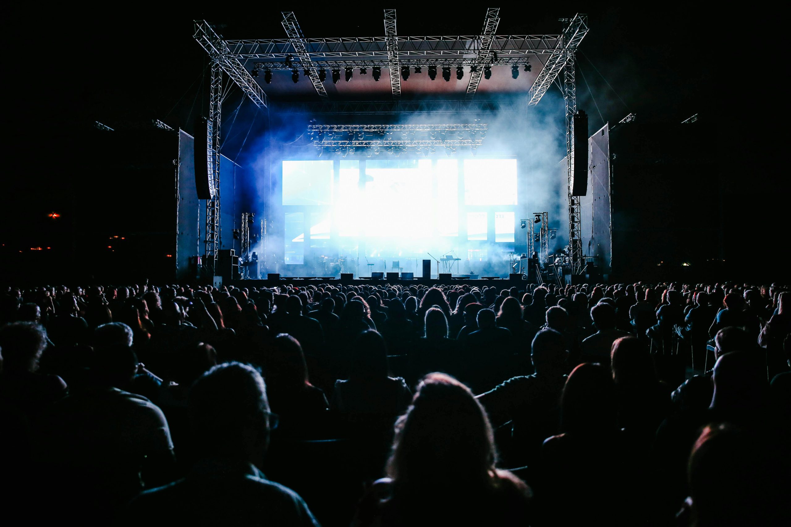 Totally Ronstadt | What Makes the Best Tribute Band in Los Angeles Stand Out from the Rest Image Alt